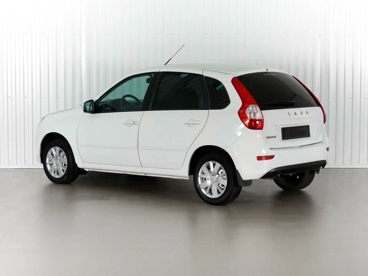 Lada Granta Хэтчбек в Новосибирск - фото №2